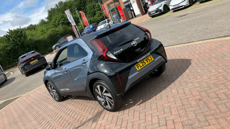 Toyota Aygo X 1.0 VVT-i Edge 5dr Petrol Hatchback